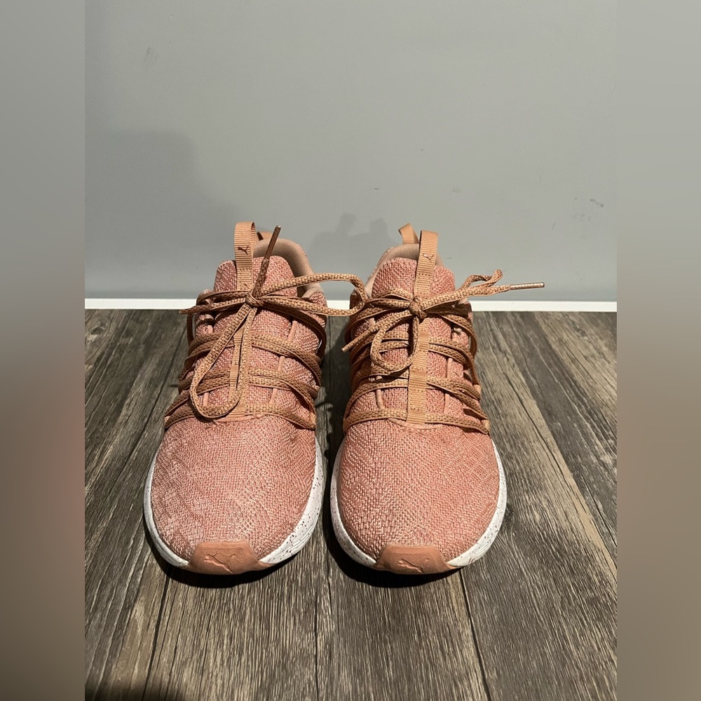 Blush Pink/Rose Gold Women’s Puma Softfoam Sneakers